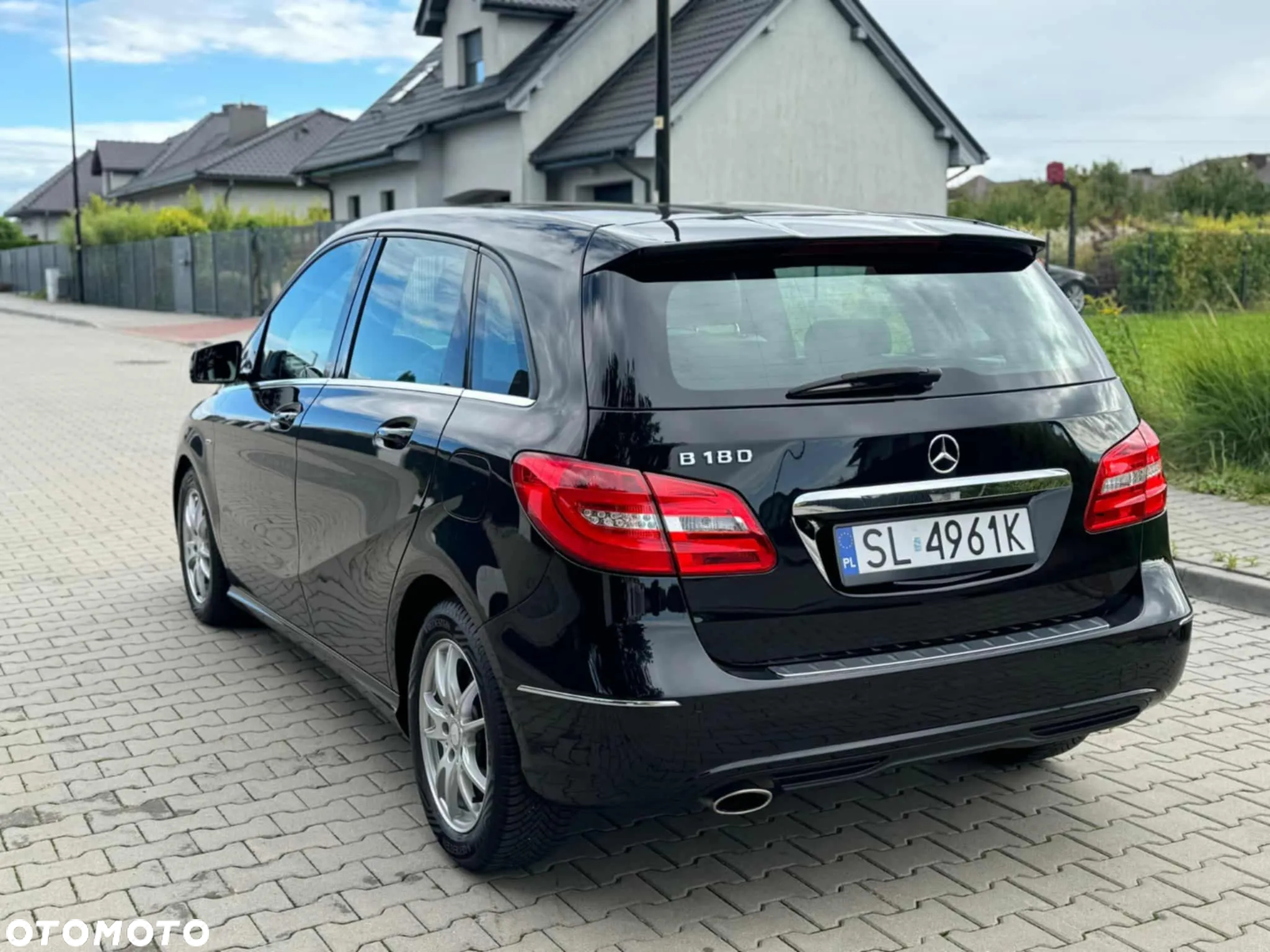 Mercedes-Benz Klasa B 180 BlueEFFICIENCY Edition Style - 9