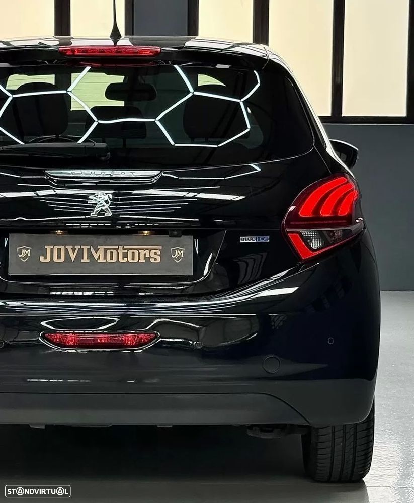 Peugeot 208 1.6 BlueHDi Style - 14