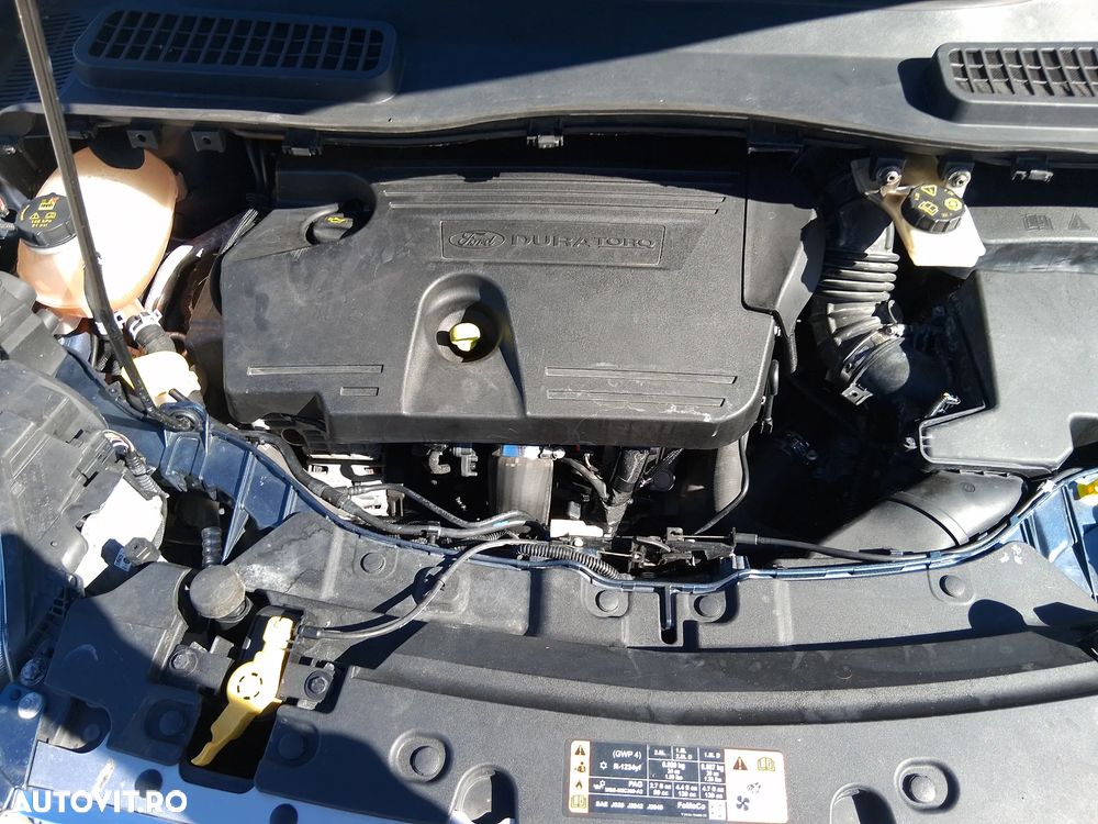 Ford Kuga 2.0 TDCi 4WD Powershift Titanium - 6