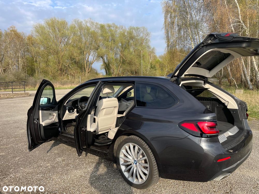 BMW Seria 5 530e Luxury Line sport - 8