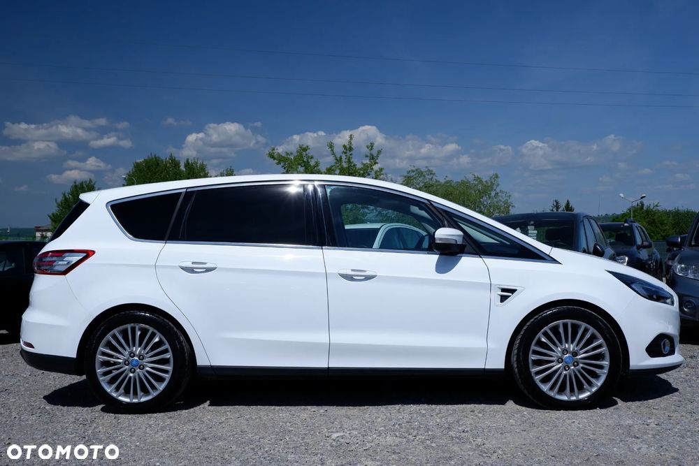 Ford S-Max 2.0 TDCi 4WD Titanium PowerShift - 32