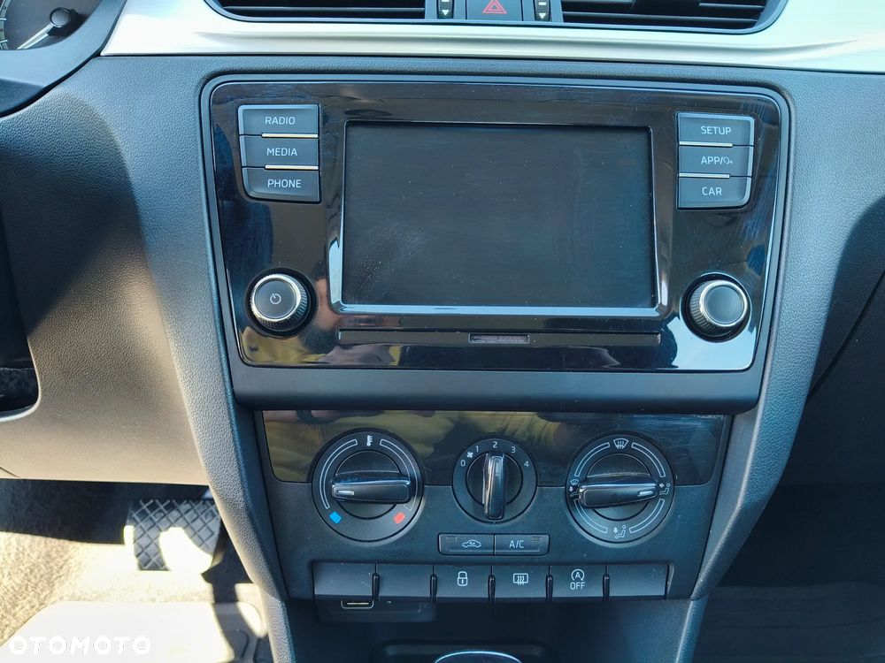 Skoda RAPID 1.0 TSI Ambition DSG - 18