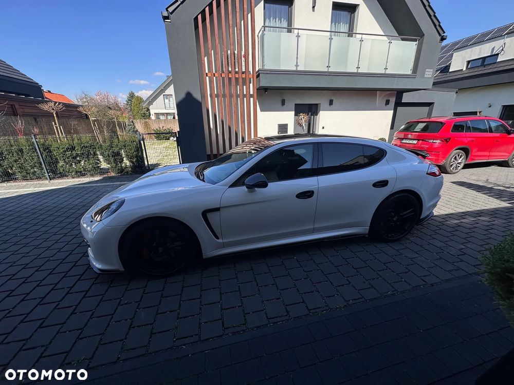 Porsche Panamera Turbo - 17
