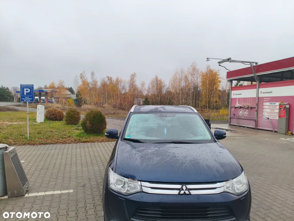 Mitsubishi Outlander 2.2 DI-D 4WD Invite - 1