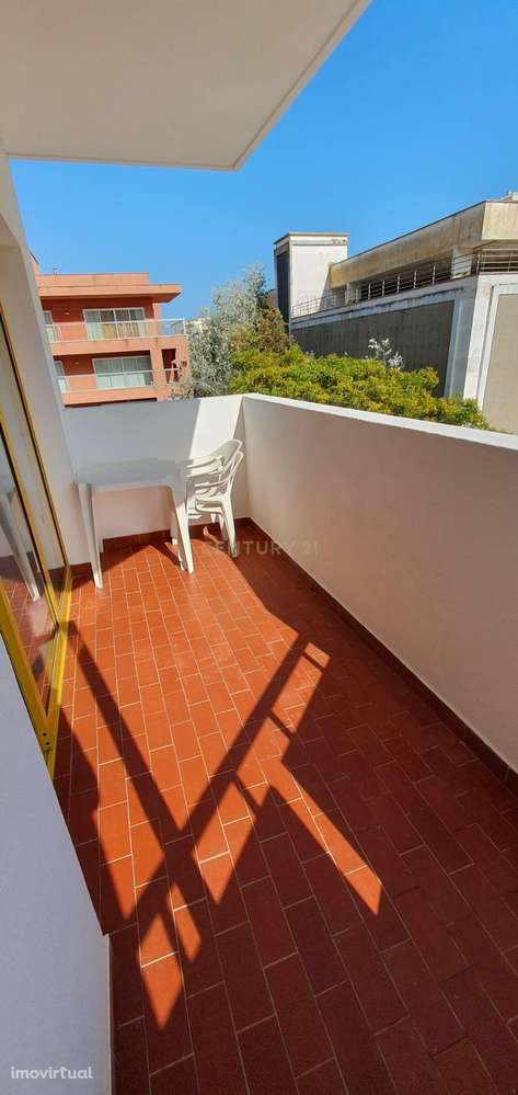 NÃO PERCA ESTA GRANDE OPORTUNIDADE! FANTÁSTICO APARTAMENTO T1 ESPAÇOSO - Grande imagem: 4/13