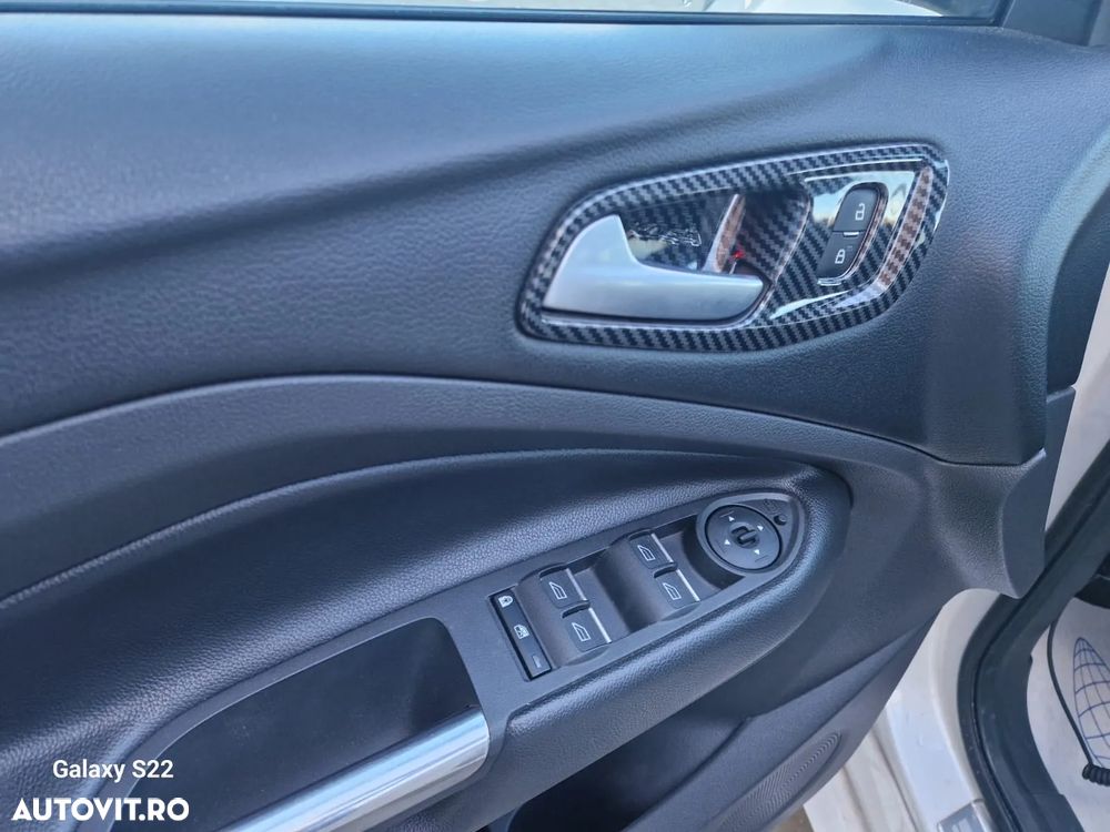 Ford Kuga 2.0 TDCi 4x4 Aut. ST-Line - 10