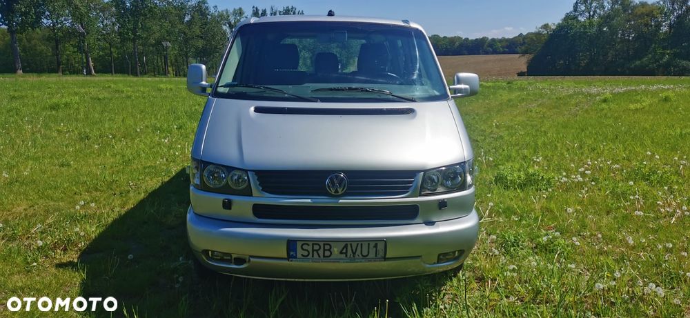 Volkswagen Caravelle - 3