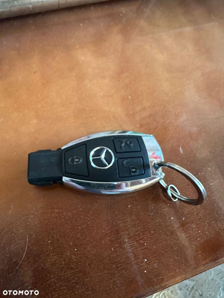 Mercedes-Benz CLK - 8