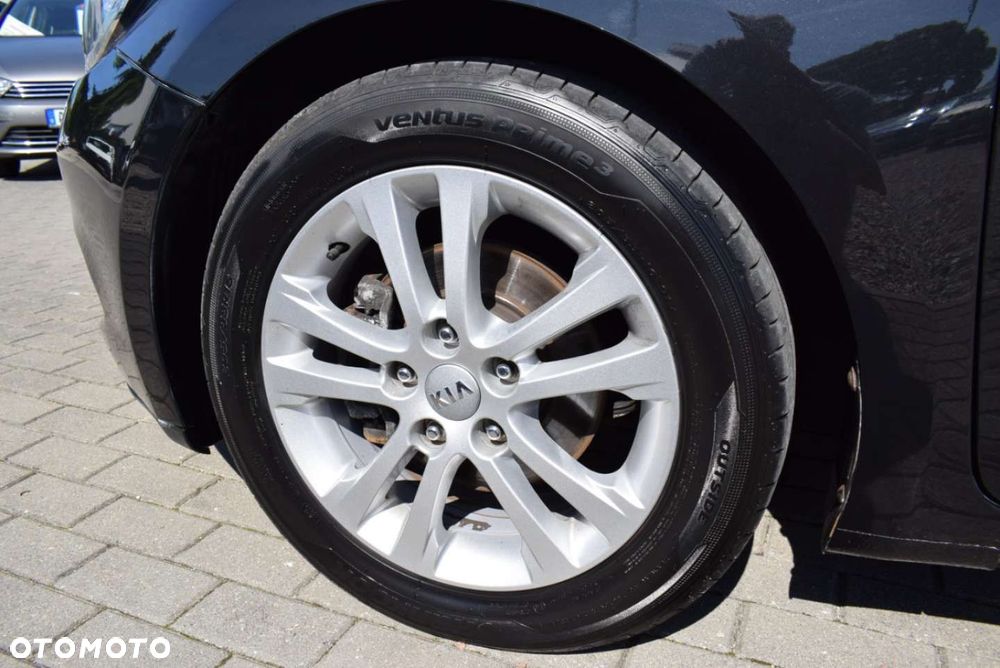 Kia Ceed - 35