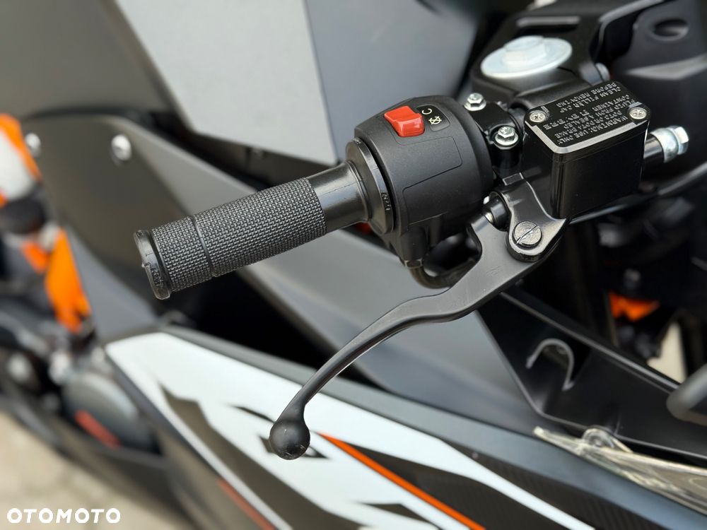 KTM RC 125 - 13