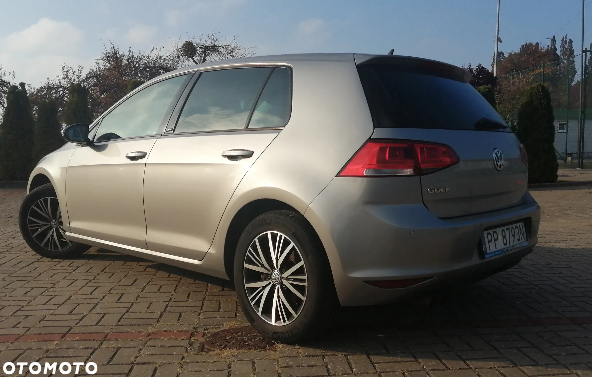 Volkswagen Golf - 5