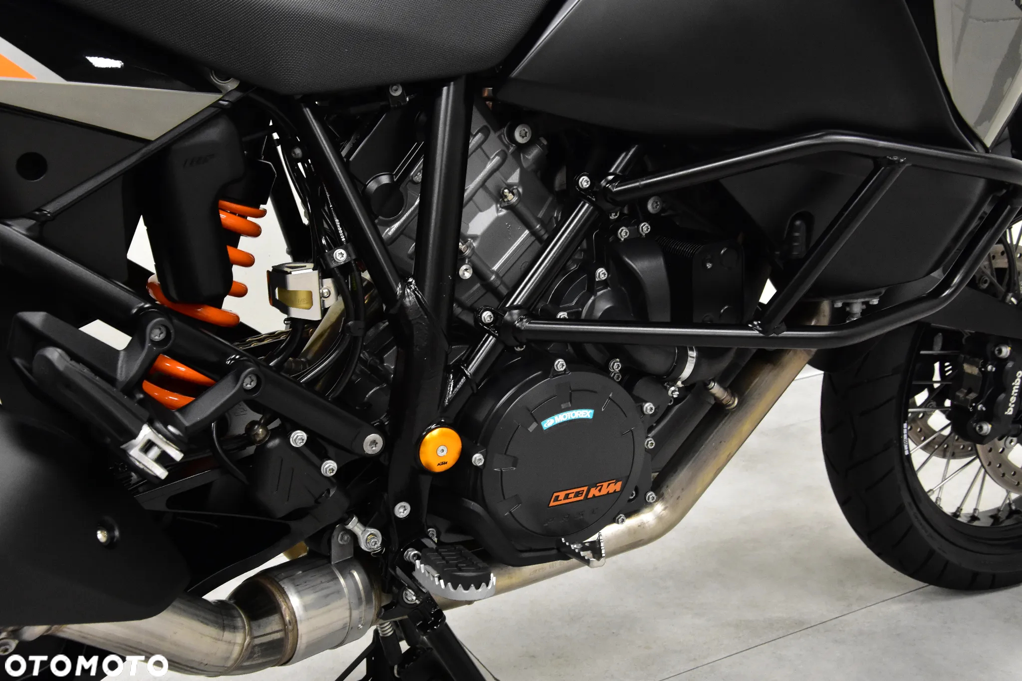 KTM Adventure - 26