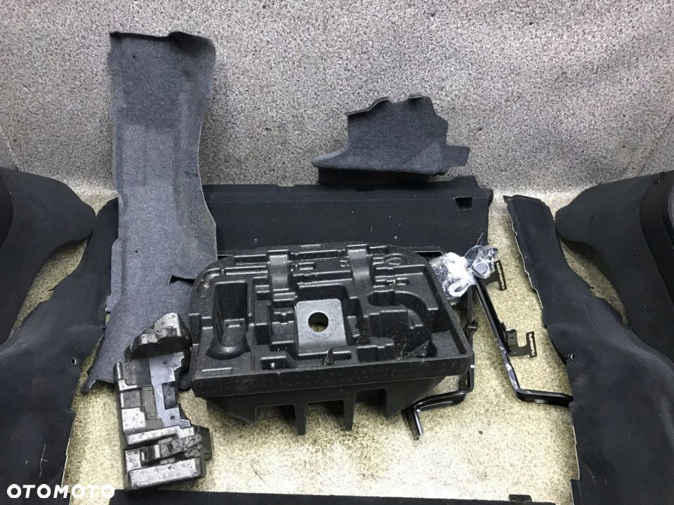 V251 W251 Long wnetrze tapicerka boczki bagaznika - 4