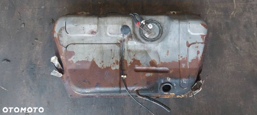 BAK ZBIORNIK PALIWA + POMPKA METALOWY FORD ORION MK3 1.6 16V - 1