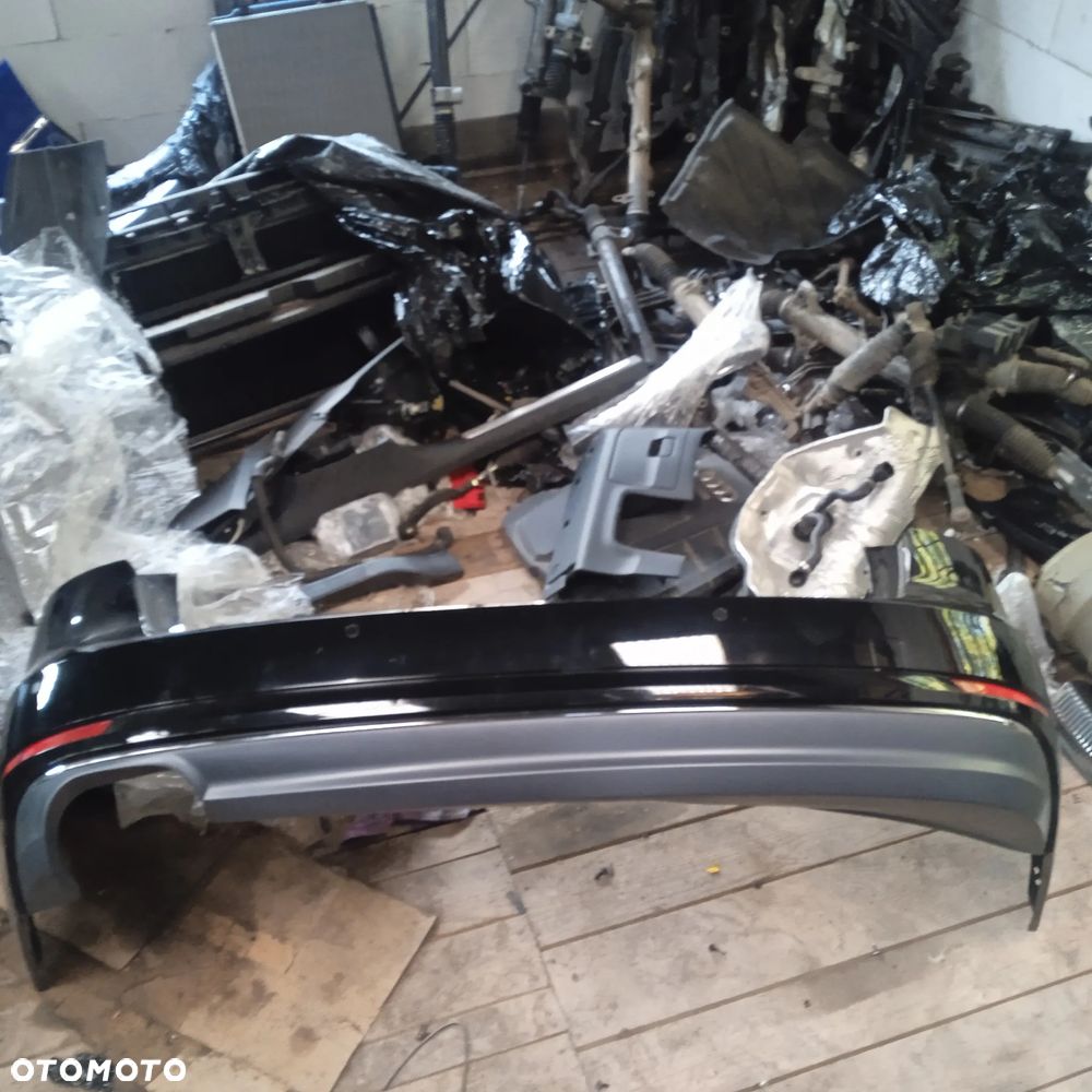 Zderzak tylny A4 B9 kombi - 1