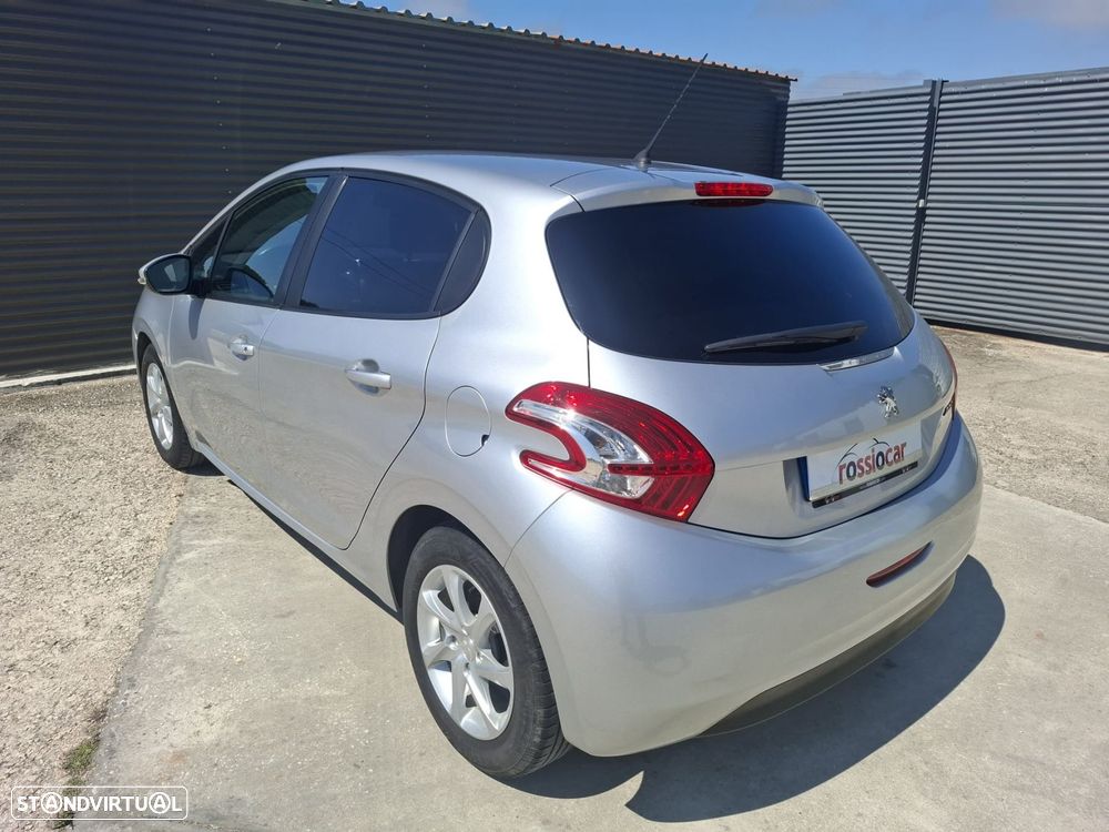 Peugeot 208 1.2 PureTech Active - 13