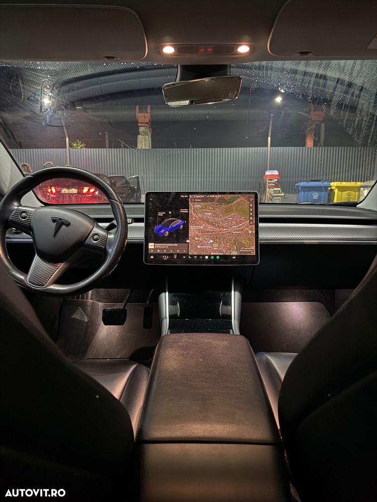 Tesla Model 3 Langstreckenbatterie Allradantrieb Dual Motor - 28