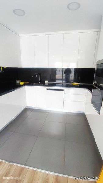 APARTAMENTO NOVO T-2 S/MOBILIA S/G HSJOAO - Grande imagem: 4/6