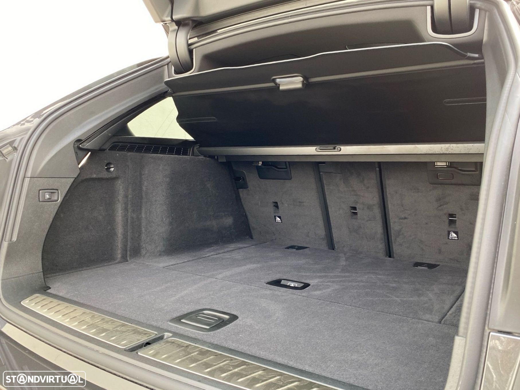 BMW 520 d Pack Desportivo M Auto - 27