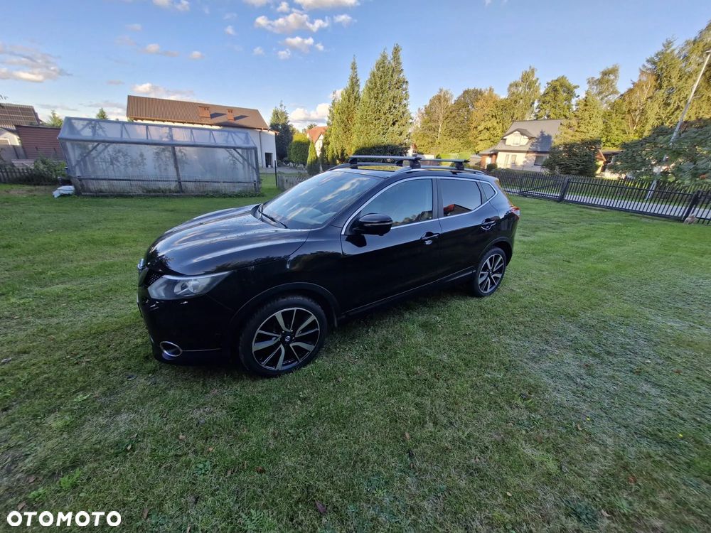 Nissan Qashqai 1.6 dCi 4x4 Tekna - 1