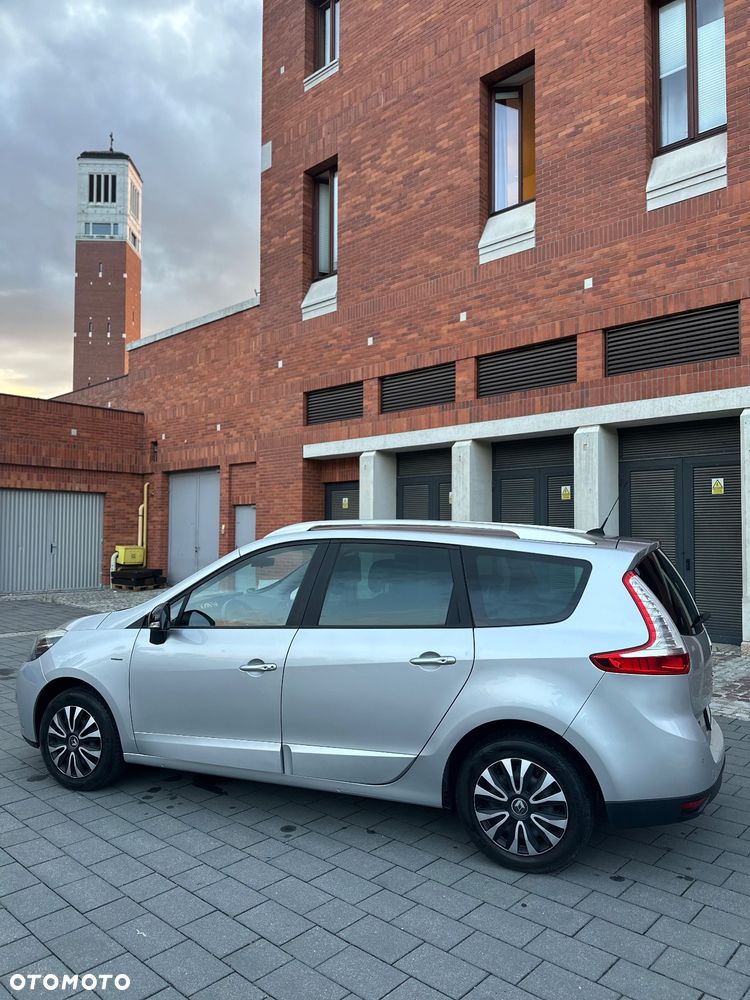 Renault Scenic ENERGY TCe 130 S&S Bose Edition - 17