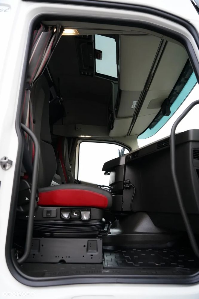 Volvo FH 460 /  LOWDECK / MEGA / I-SHIFT - 34