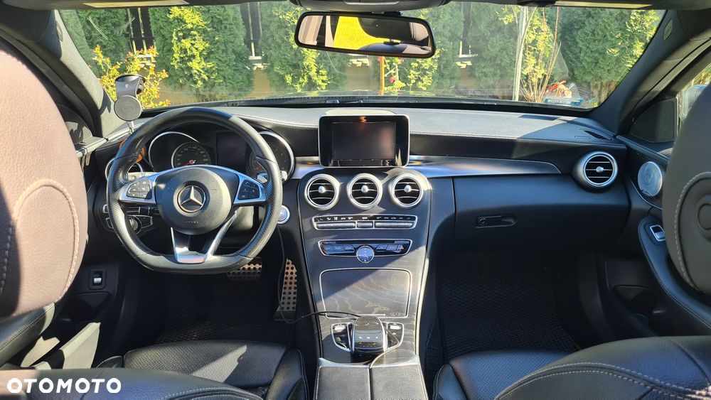 Mercedes-Benz Klasa C 300 7G-TRONIC AMG Line - 13