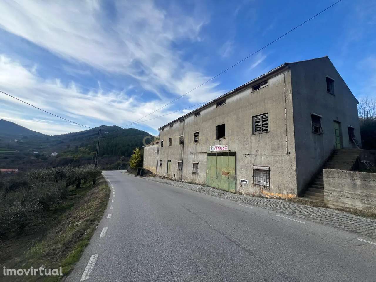 Armazém com 1127 m2, para venda em Alcongosta, Fundão - Grande imagem: 2/9