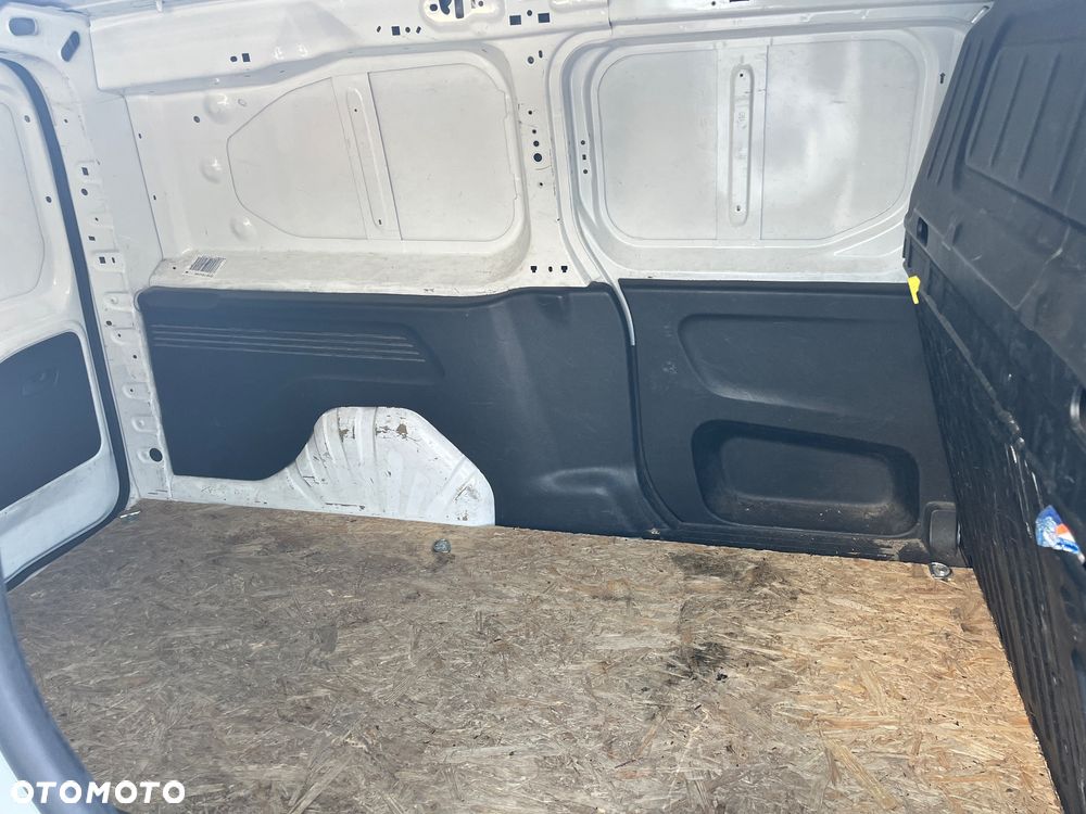 Toyota ProAce City Long Active 1,5 CRD - 4