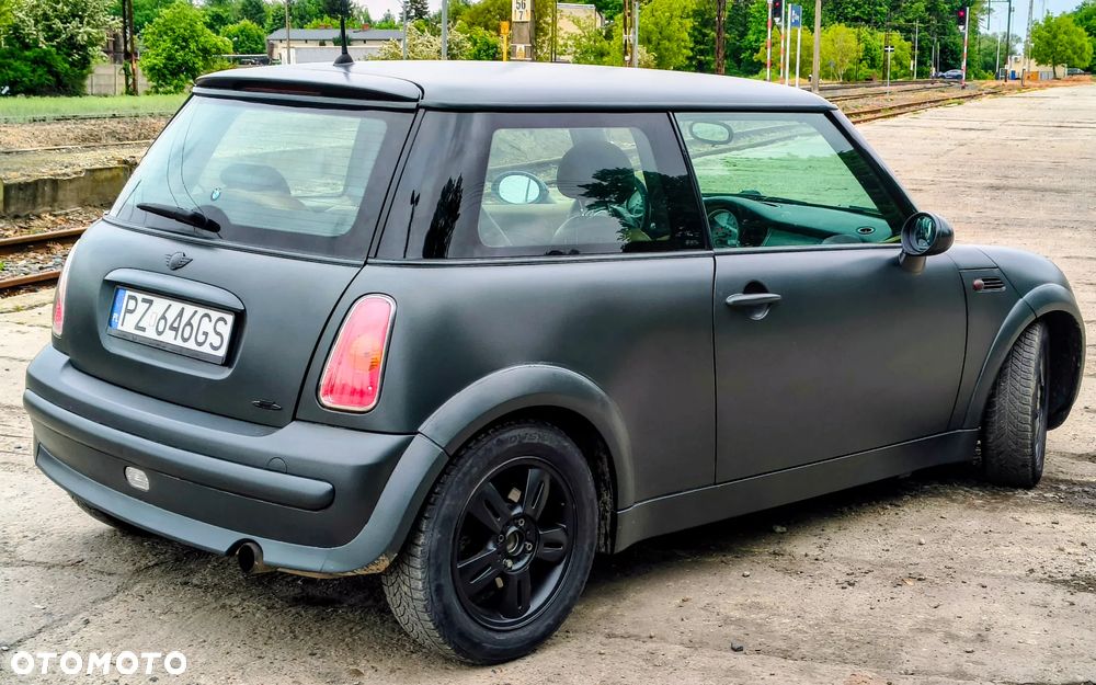 MINI Cooper Seven - 5