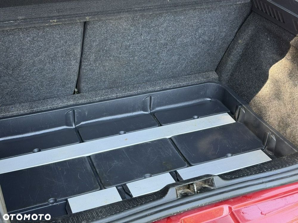 Renault Clio - 24