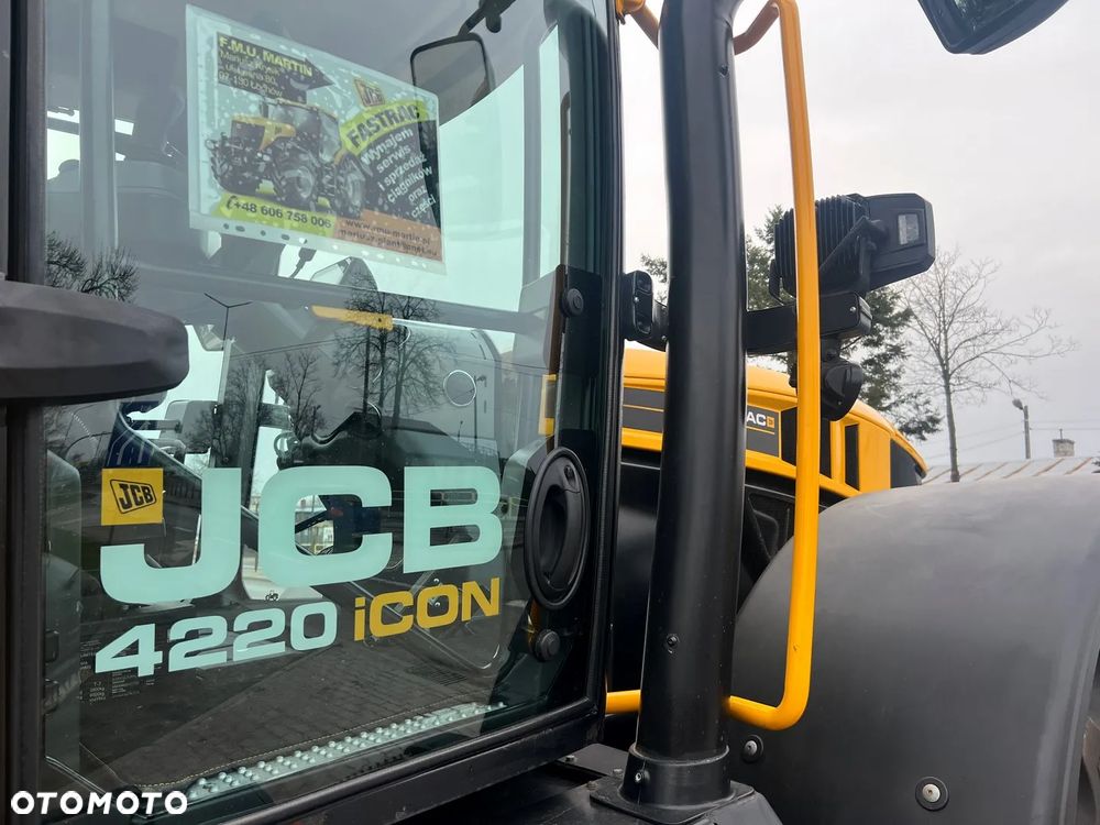 JCB Fastrac 4220 ICON | DEMO |220 KM |2022 ROK - 15