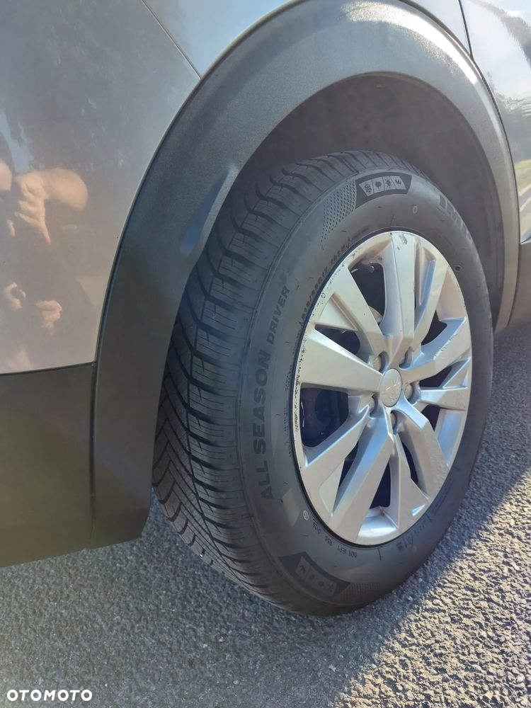 Peugeot 3008 1.6 BlueHDi Allure S&S - 10