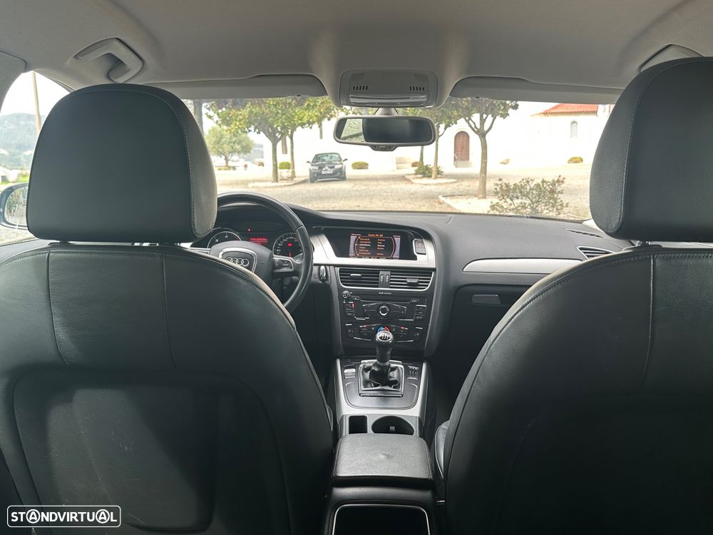 Audi A4 Avant - 10