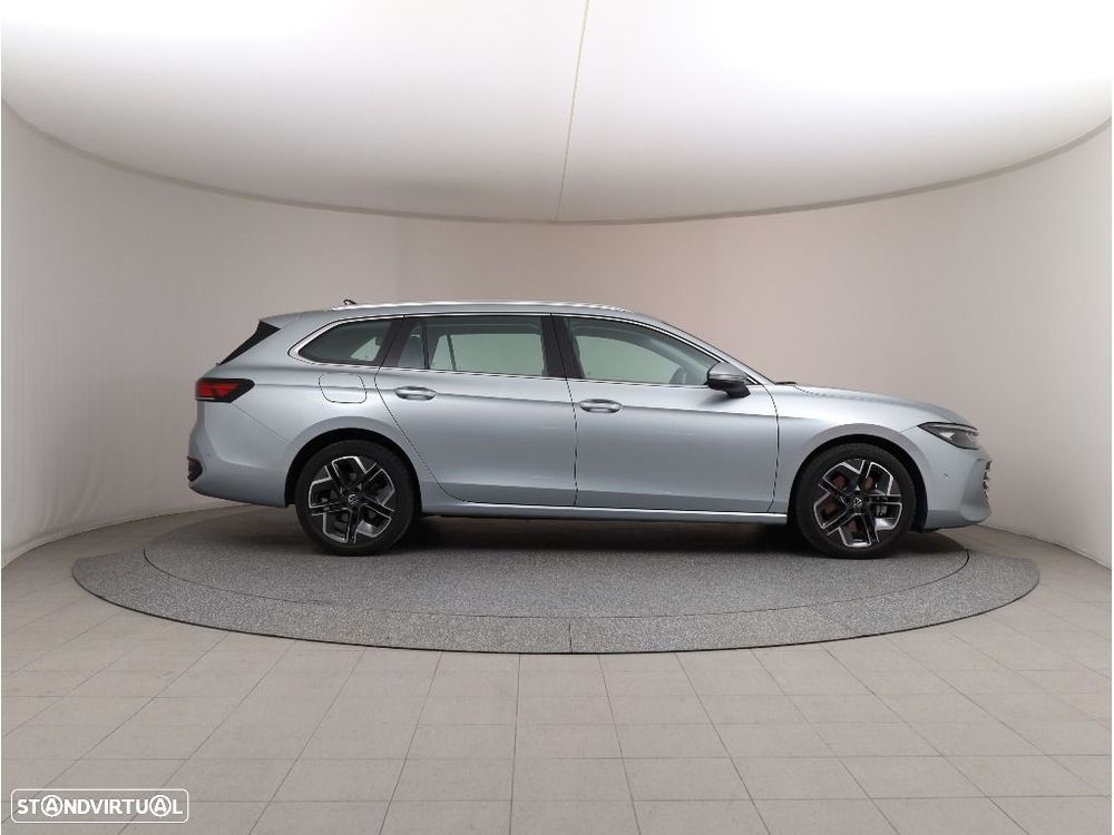 VW Passat Variant 1.5 TSI eHybrid Business DSG - 9