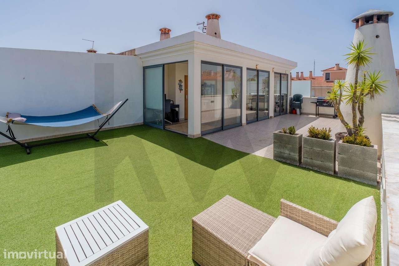 Apartamento T2 +1 com rooftop e terraço panorâmico no centro de Mafra - Grande imagem: 2/34