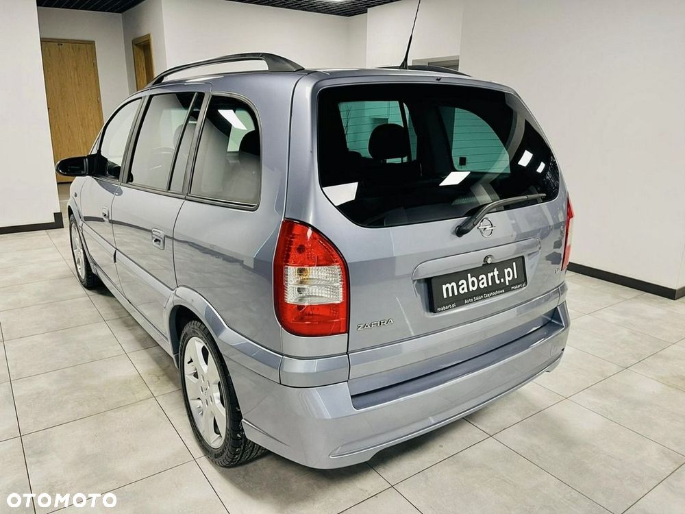 Opel Zafira 2005 photo 2