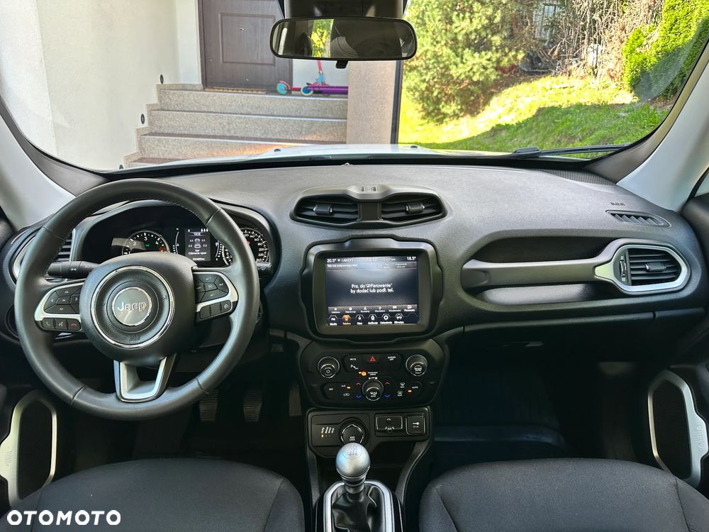 Jeep Renegade - 16