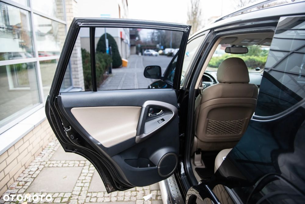 Toyota RAV4 2.0 4x4 Automatik Executive - 18