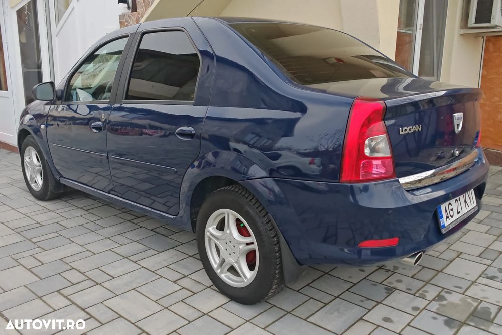 Dacia Logan 1.6 16V Laureate - 1