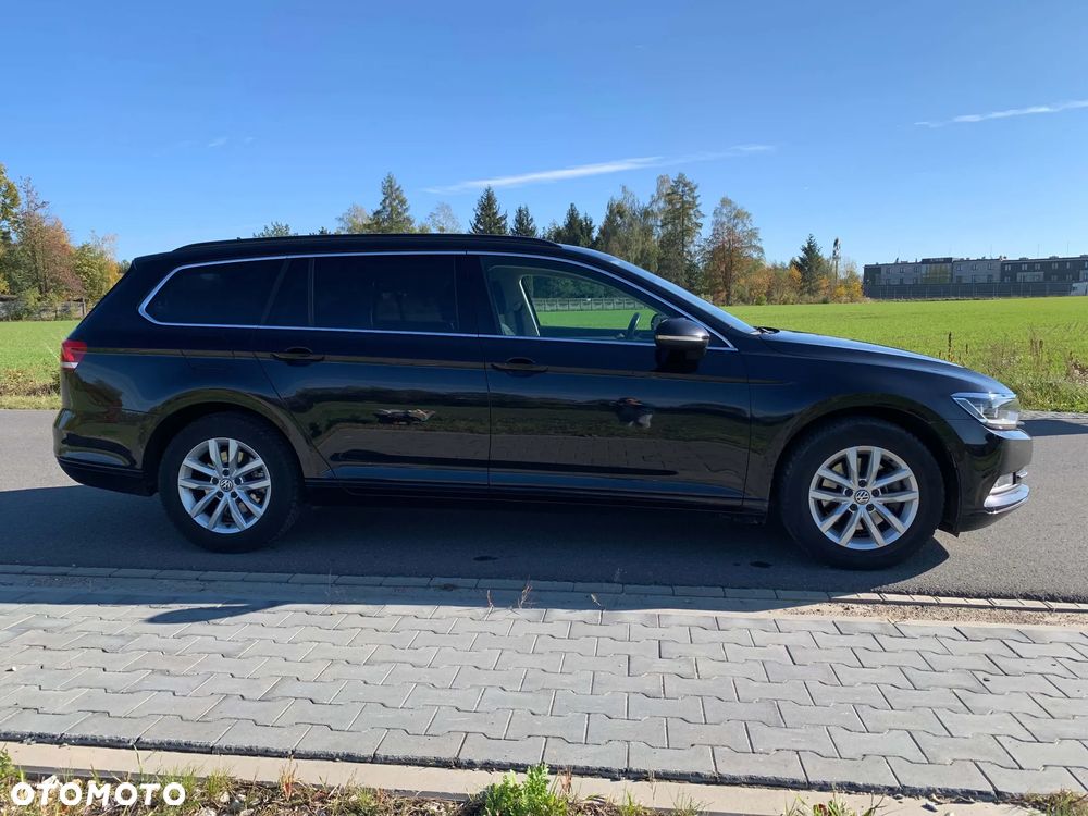 Volkswagen Passat 2018 photo 2
