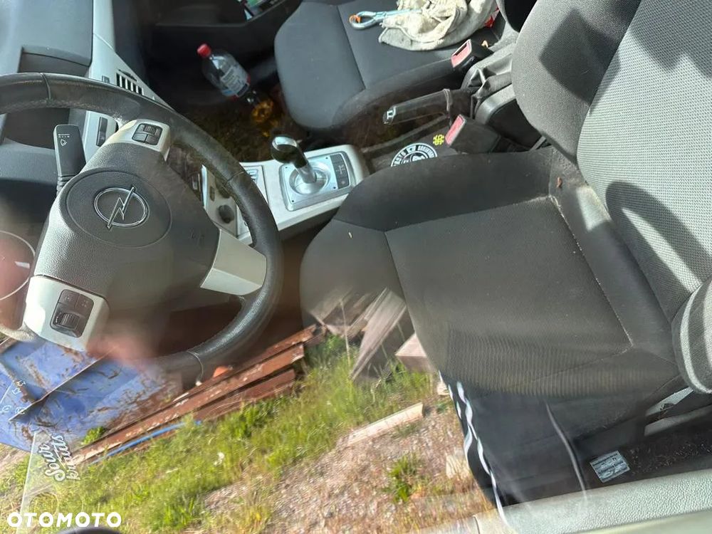OPEL ASTRA H III STACYJKA