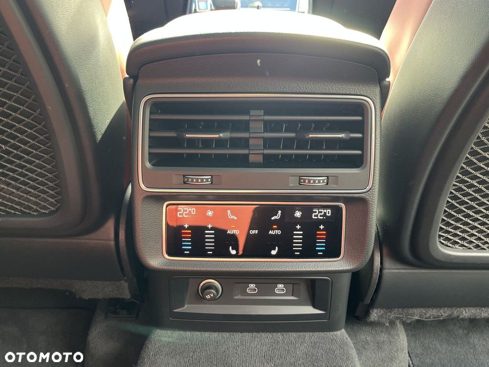 Audi SQ8 - 22