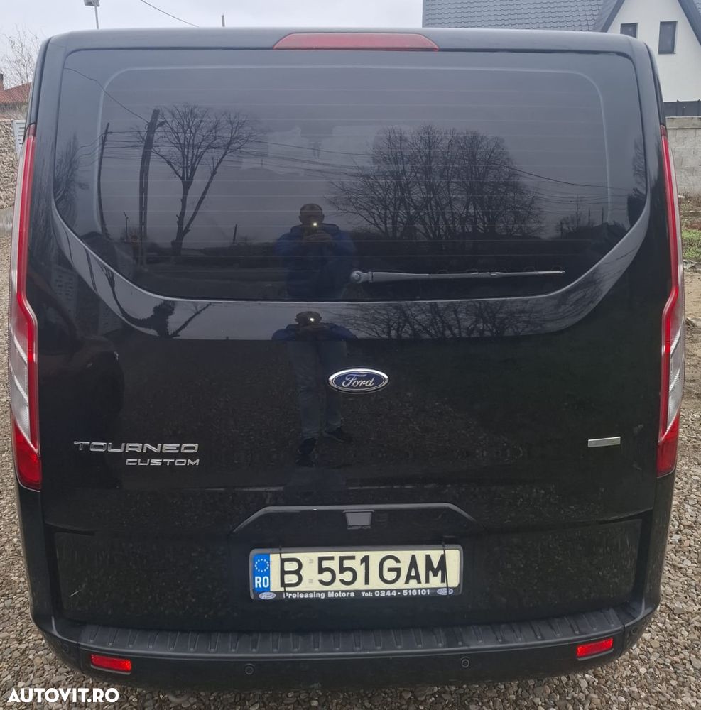 Ford Tourneo Custom Bus 320 2.0 EcoBlue 170 CP L2H1 Active Aut. - 6
