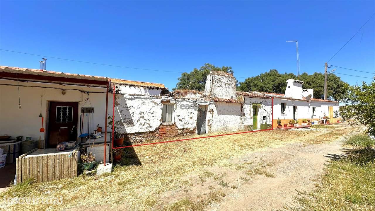 Casa alentejana para reabilitar com proposta conceptual T2+1 — Frandin - Grande imagem: 3/25