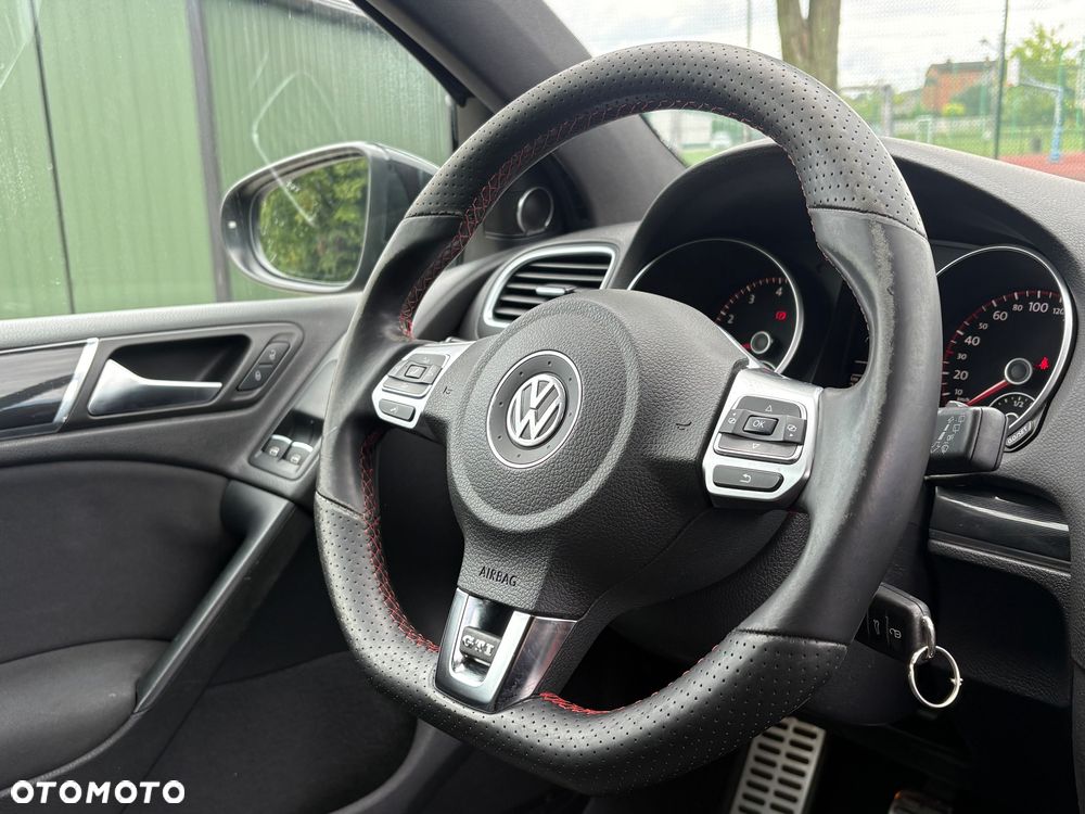 Volkswagen Golf 2.0 GTI - 14