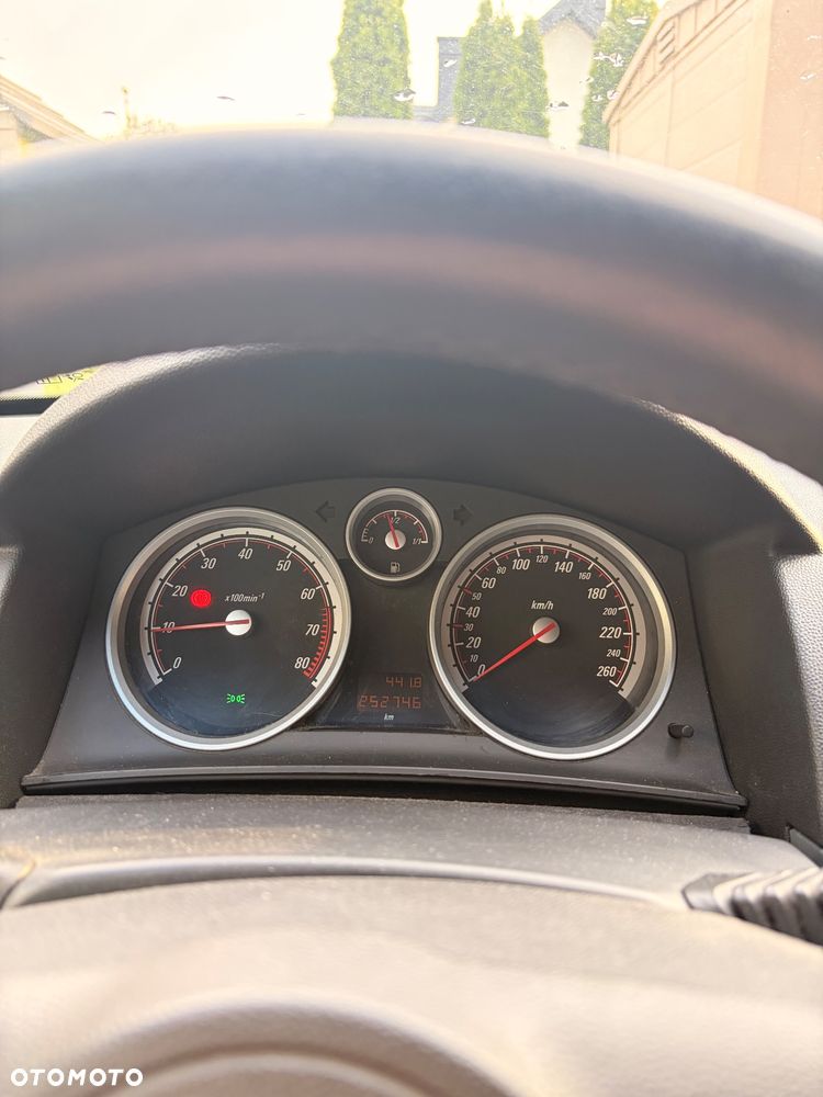 Opel Astra 1.8 Sport - 12