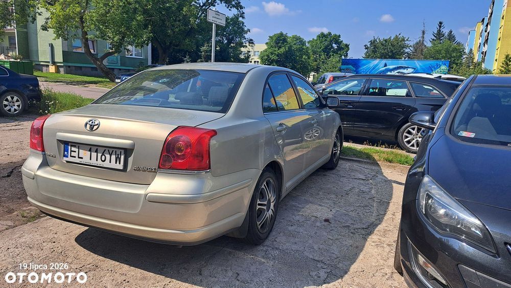 Toyota Avensis - 4
