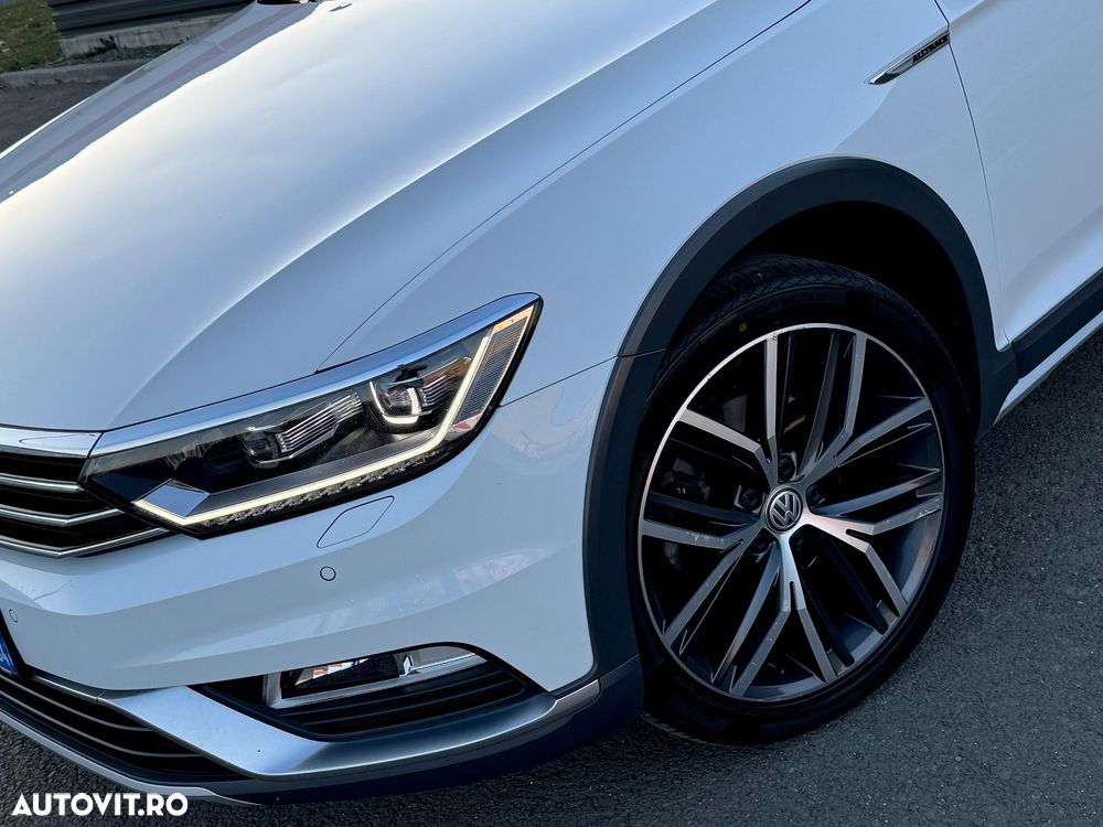 Volkswagen Passat Alltrack 2.0 TDI DSG 4Motion - 13