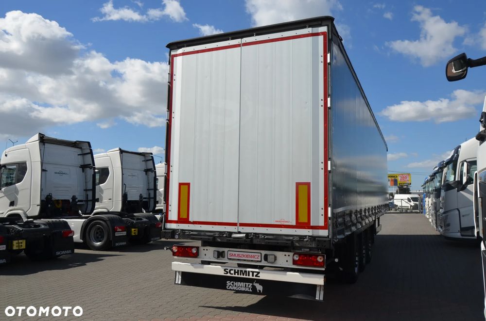 Schmitz Cargobull VARIOS / 2 POZIOMY JAZDY / OŚ PODNOSZONA / DACH POD. / CODE XL / OCYNK / 7055 - 4